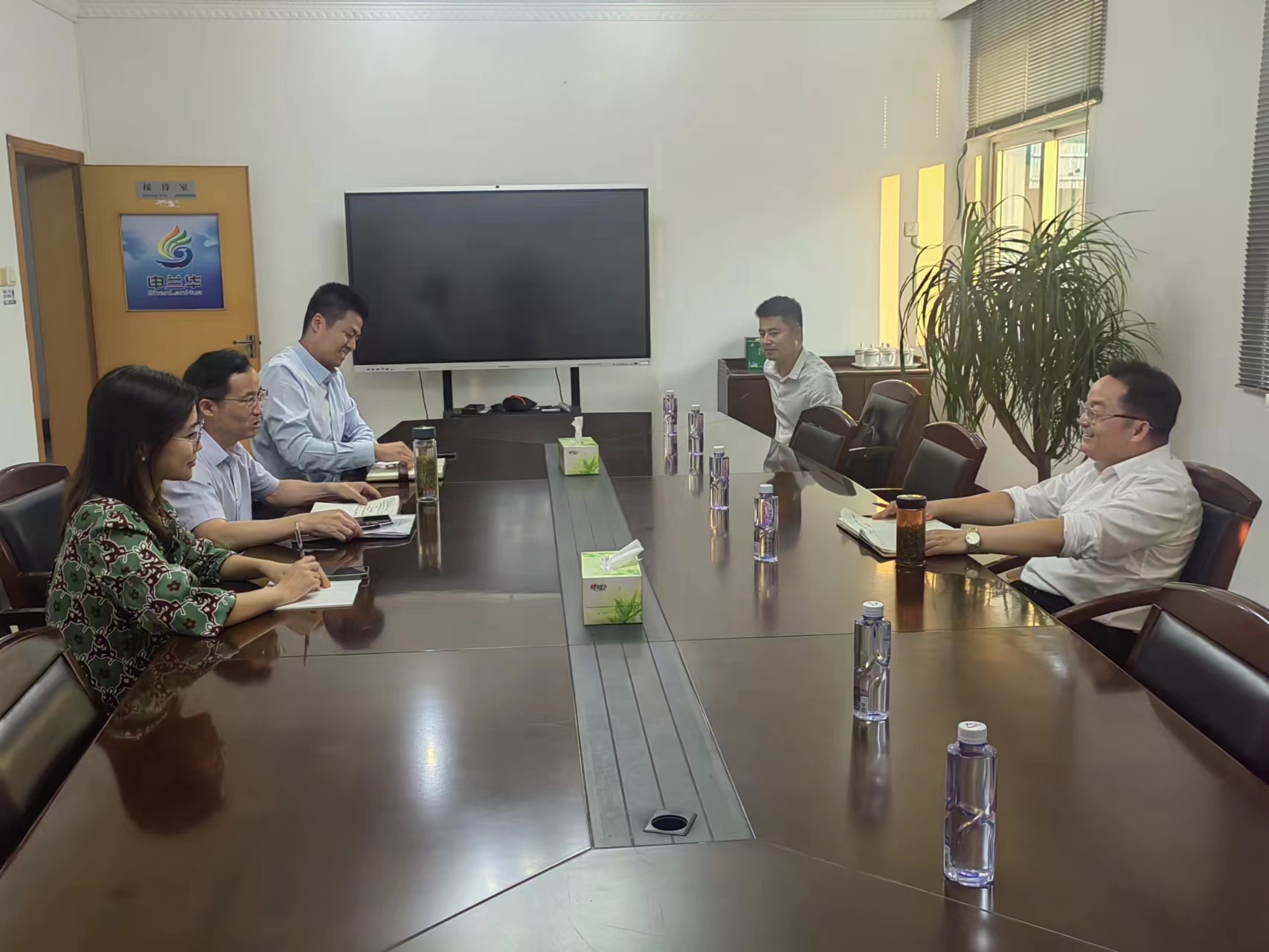 宣州区委书记俞志刚来我公司座谈调研