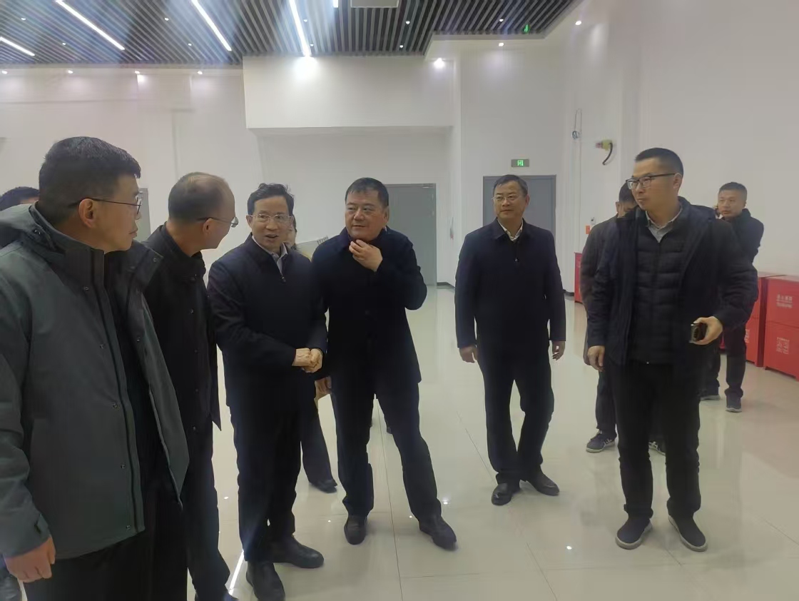 20250313省工信厅程厅长调研 (4).jpg