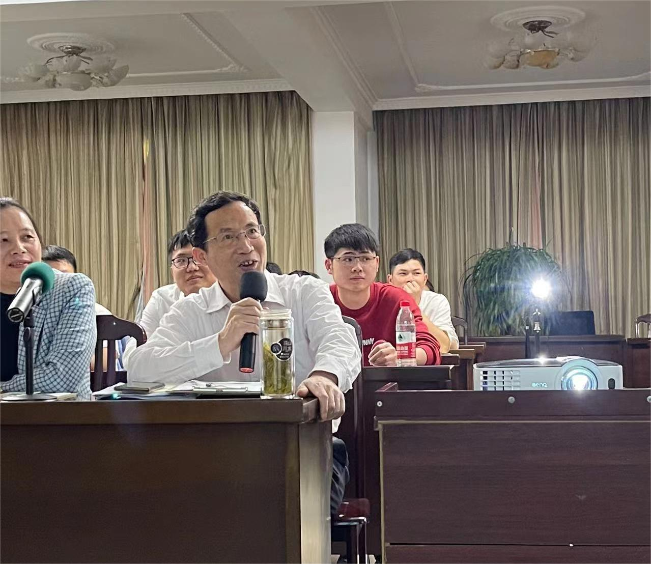 申兰华股份举行首届体系宣传栏设计赛(图6)