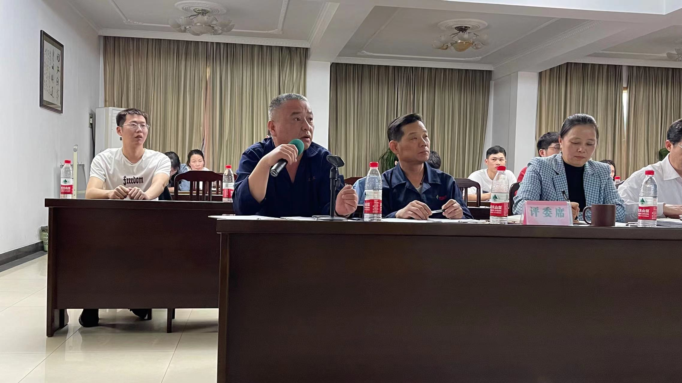 申兰华股份举行首届体系宣传栏设计赛(图7)